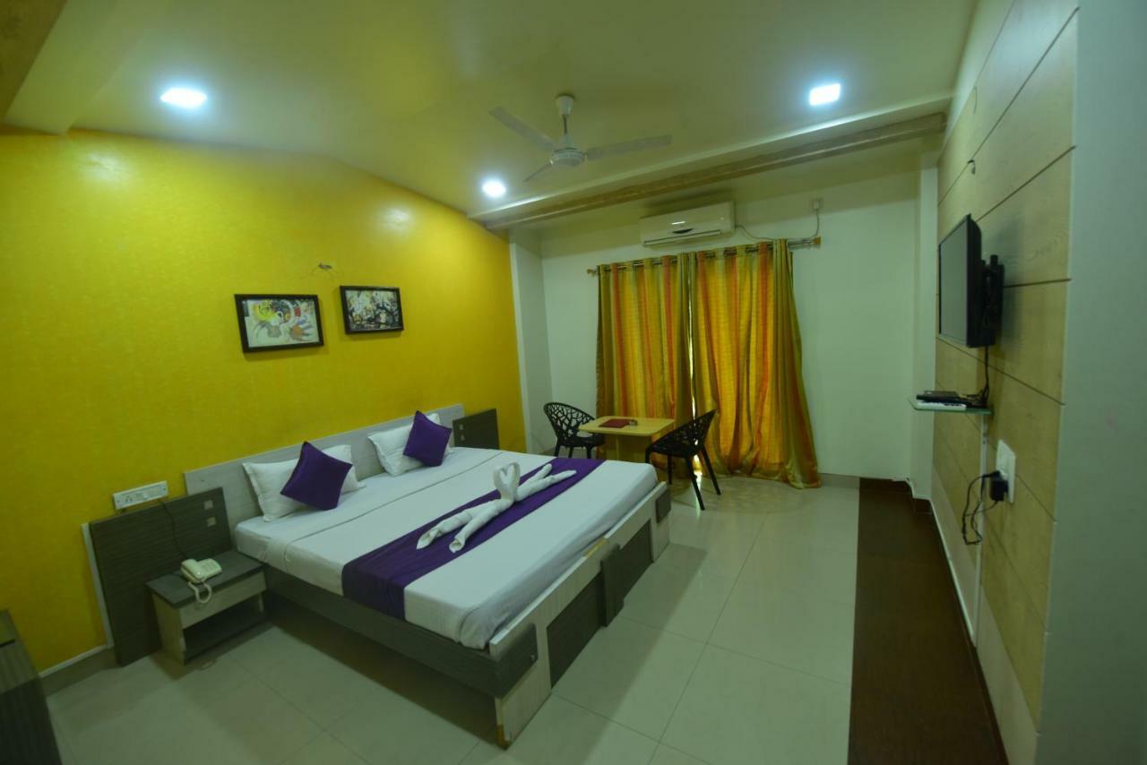 Palette - Spring Hills Resort Pirangut Exterior foto